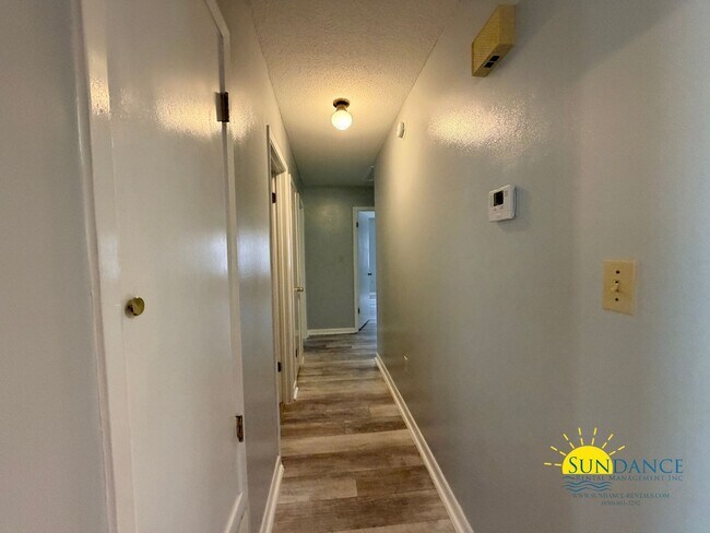 Building Photo - Comfortable 3BR Home in Fort Walton Beach Near Hurlburt Field & Eglin AFB!