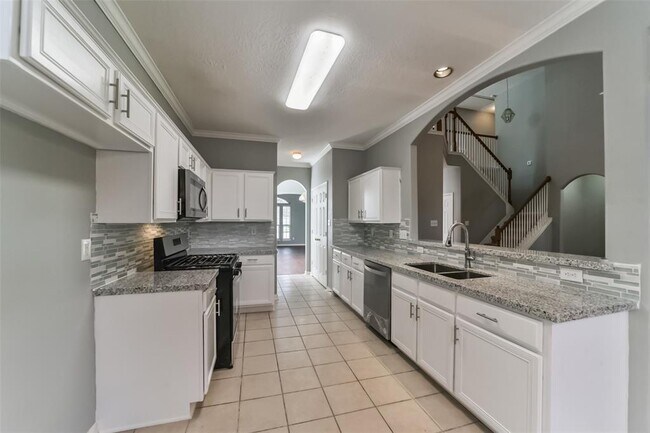 Building Photo - 440 Mystic Trail Loop