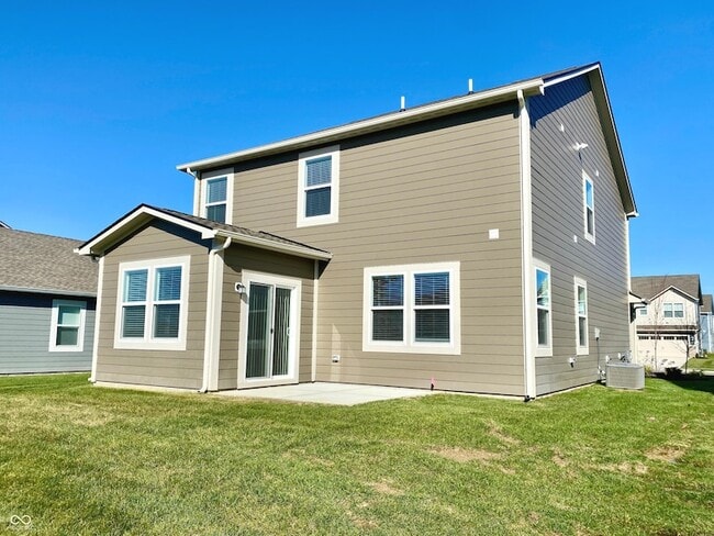 Building Photo - 6685 Hawthorne Dr