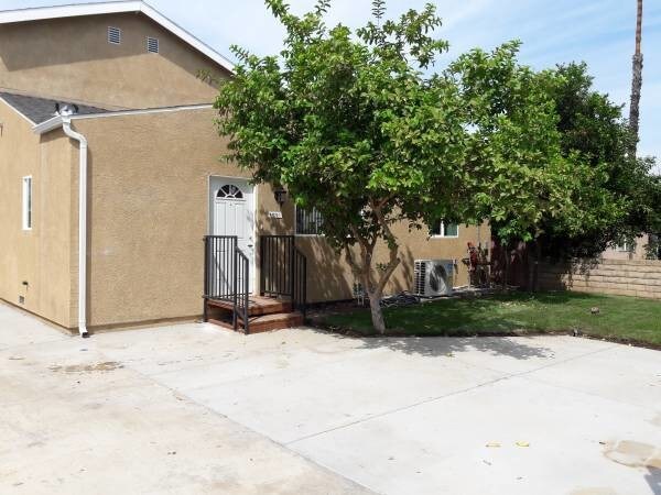 Building Photo - 14233 Tiara St