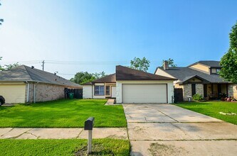 Building Photo - Beautiful spacious home available for rent !