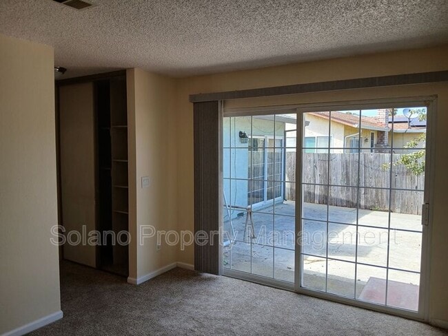 Building Photo - 400 Mokelumne Dr