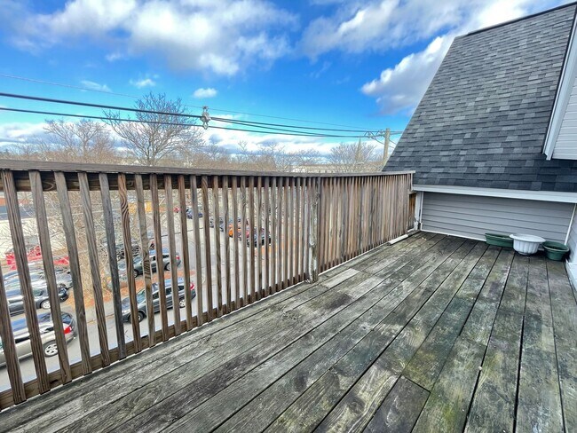 Building Photo - 29 Pennacook St