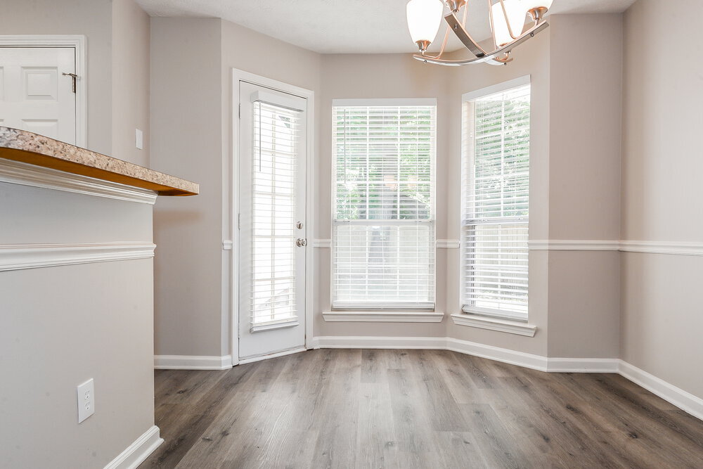 Building Photo - 642 Beaver Run Trce