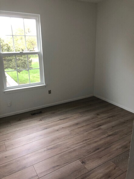 Building Photo - 22 Amesbury St