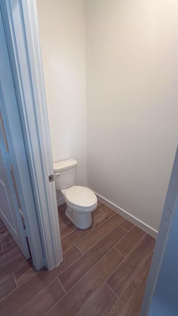 Building Photo - 8780 SW Kanner Hwy