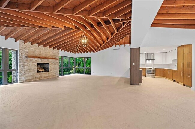 Building Photo - 2201 Intracoastal Dr