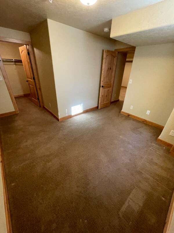 Building Photo - 275 Carina Cir