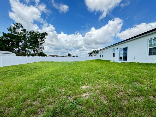 Building Photo - 5998 SW 128th St Rd