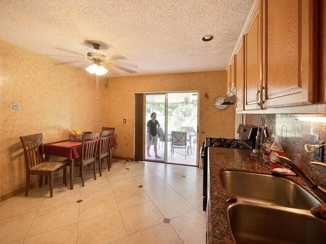 Building Photo - 6088 Plains Dr