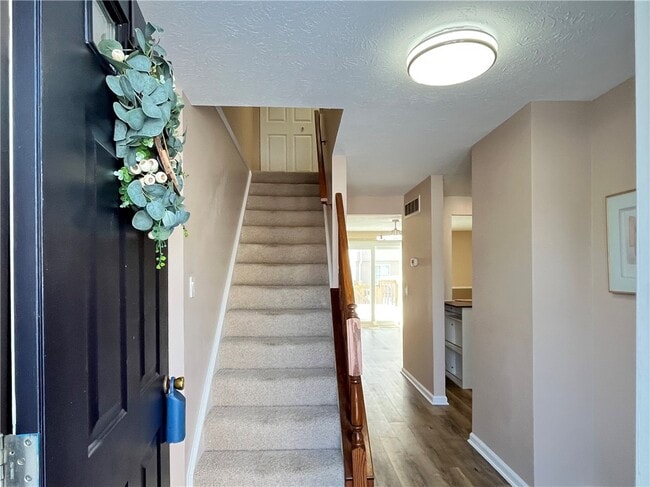 Building Photo - 35 Camberley Pl