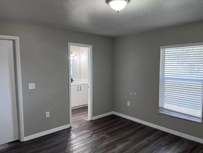 Building Photo - 4517 Piedmont St