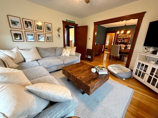 Building Photo - 151 Lexington St