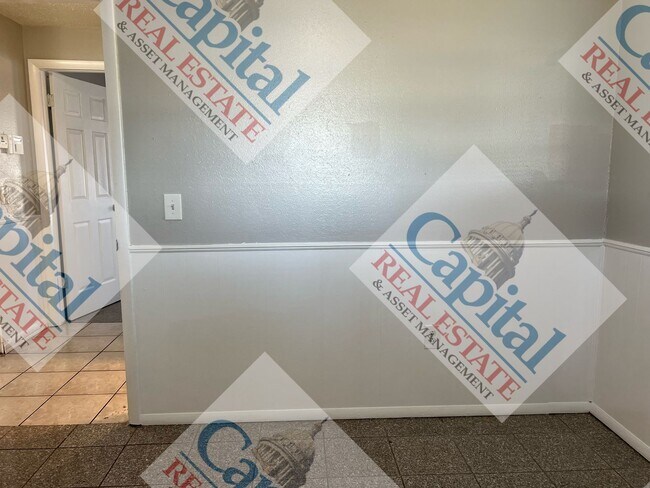 Building Photo - 3 Bedroom With Move In Special