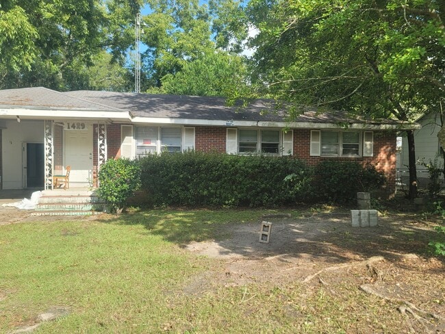 Primary Photo - 1429 THIRD AVE