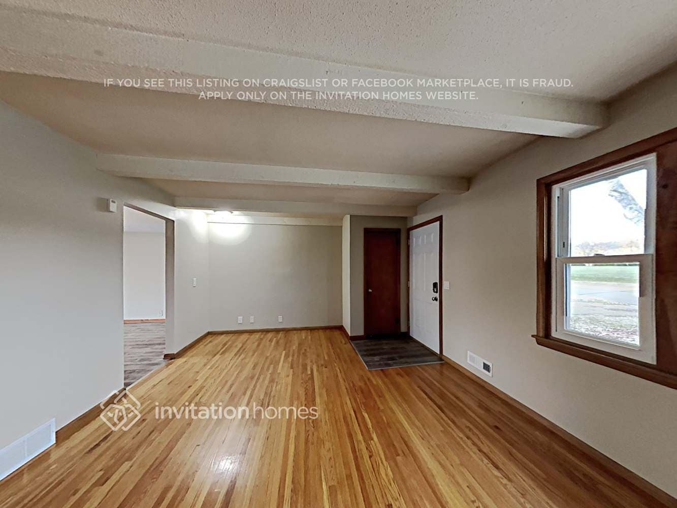 Building Photo - 2911 W 85th St
