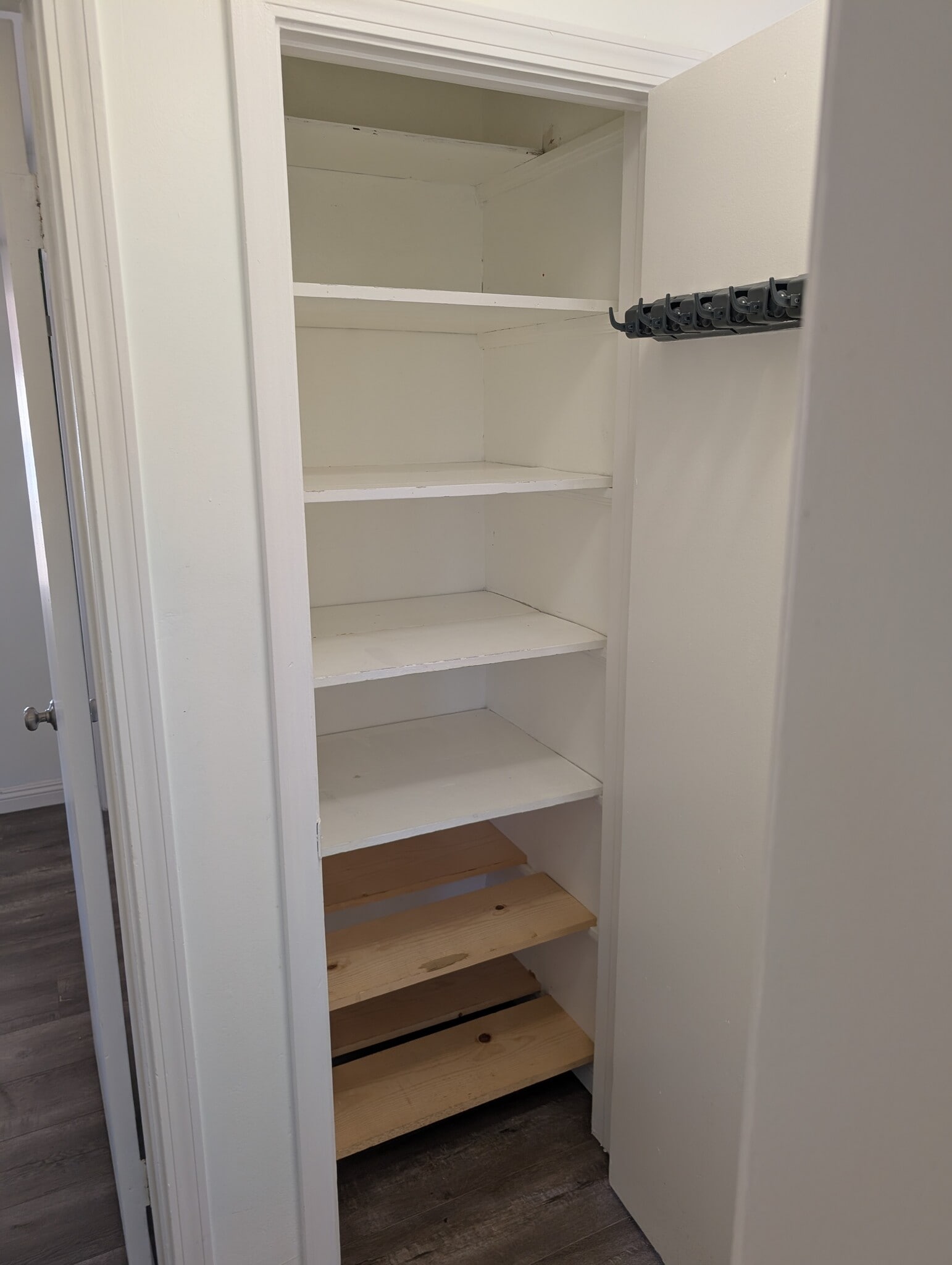 Building Photo - 2214 Eckhart Ave