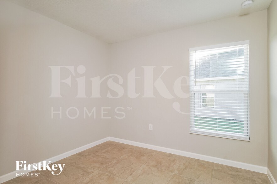 Building Photo - 349 S Haven Ct