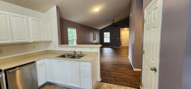 Building Photo - 3065 Representation Terrace