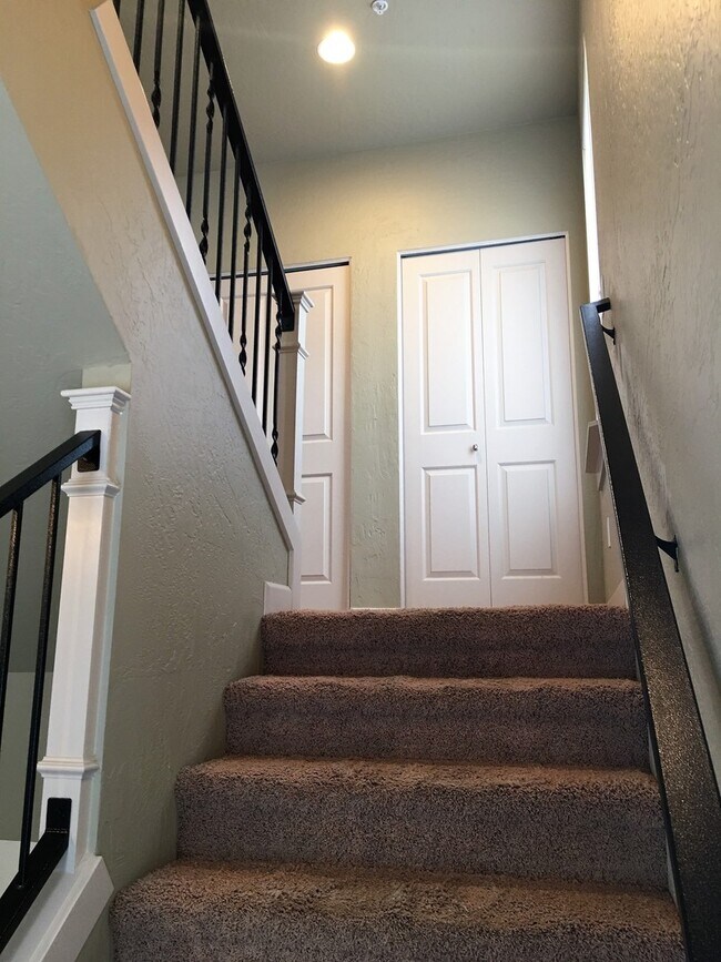 Building Photo - MILL RIVER CONDO (APP#3)