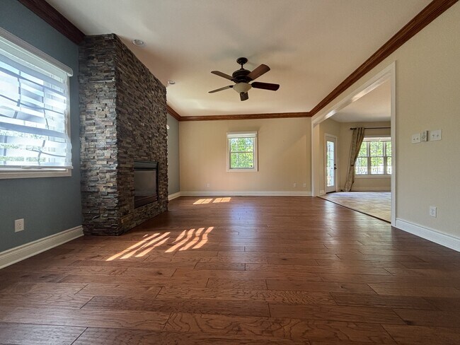 Building Photo - 116 Marco Polo Dr