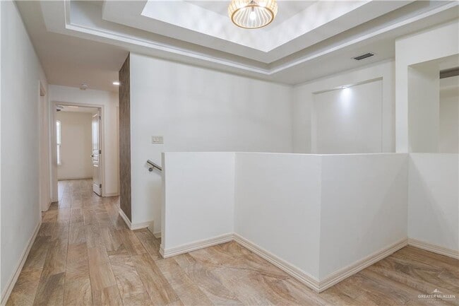 Building Photo - 23 Sunset Dr