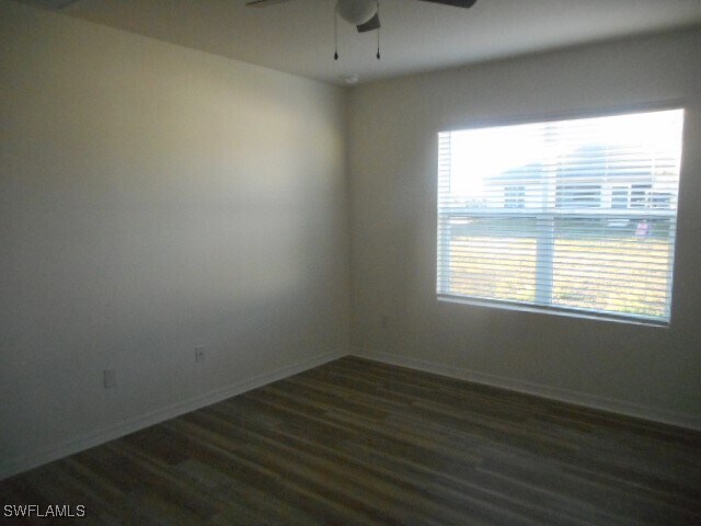 Building Photo - 416 Tropicana Pkwy E