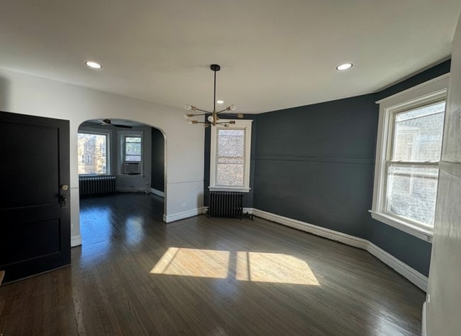 Dining room - 736 N Homan Ave