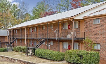 Building Photo - Shallowford Arms