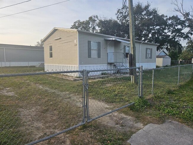 Building Photo - 129 4th St