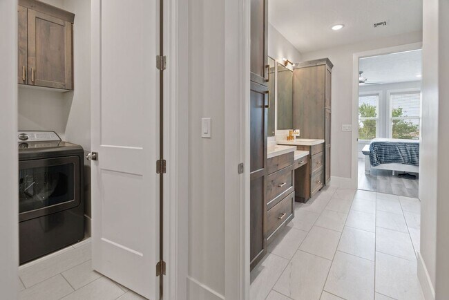 Building Photo - Elegant Residence on an Arce Lot