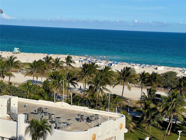 Building Photo - 1255 Collins Ave