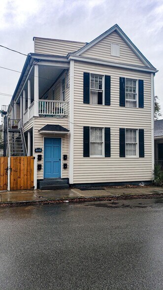 Primary Photo - 119 Drake Street Unit B