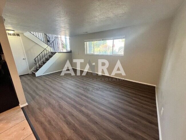Building Photo - 5875 Highland Dr
