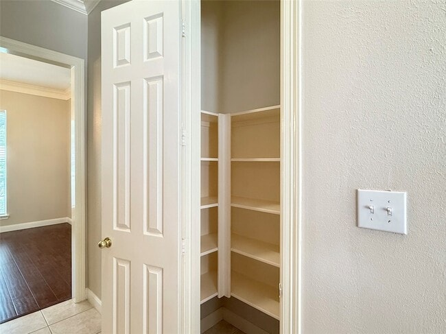 Building Photo - 4707 Gladesdale Park Ln
