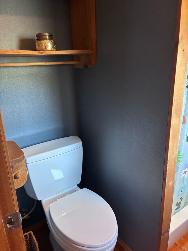 Building Photo - Peaceful Terrebonne Living Near Steelhead Falls, Unbelievable Views!