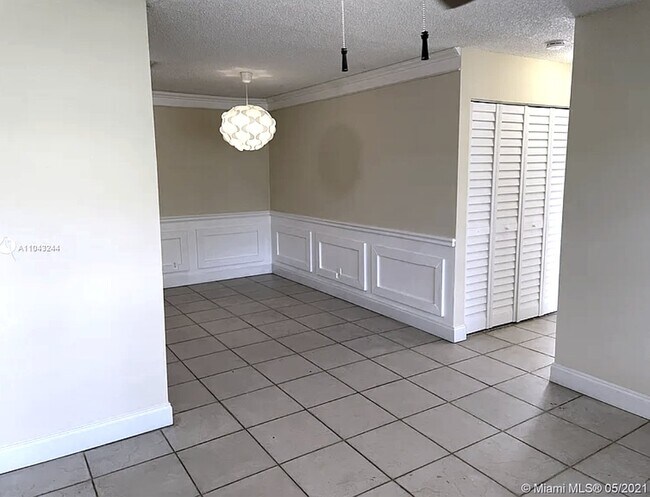 Building Photo - 11401 NW 43rd St