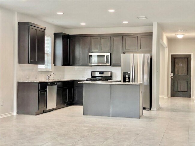 Building Photo - 2148 Pecan Island Dr