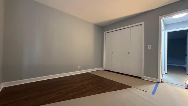 Building Photo - 201 N Waters Edge Dr