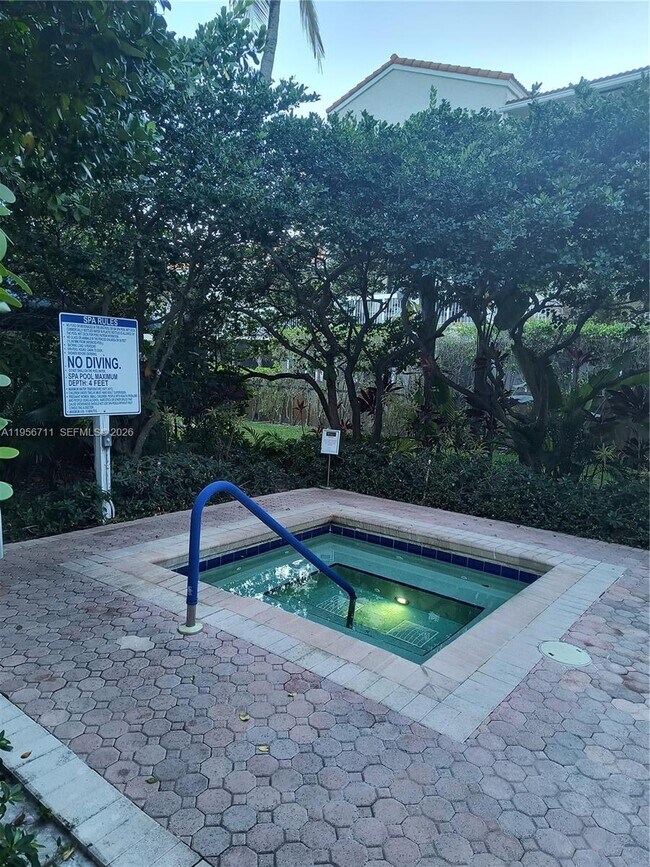 Building Photo - 3610 Yacht Club Dr