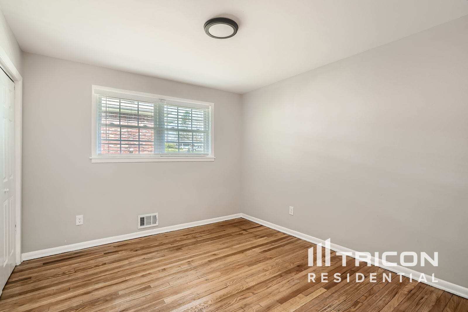 Building Photo - 2060 Claude St NW