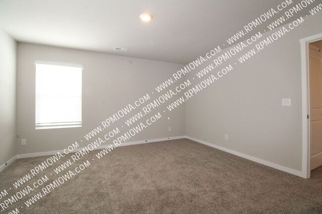 Building Photo - 3009 NW 29th St