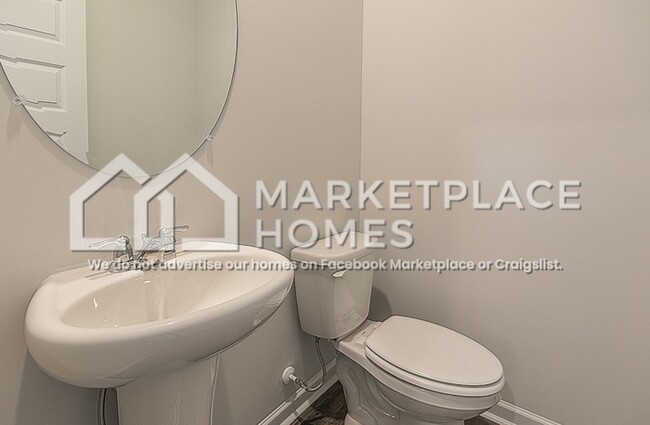 Building Photo - 997 Raghorn Rd