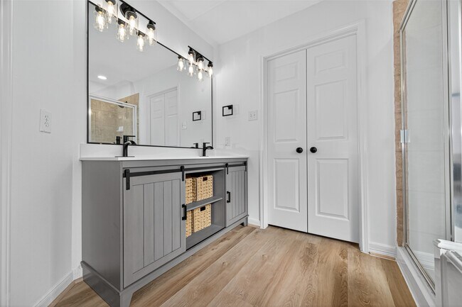 Building Photo - 17422 Bending Post Dr