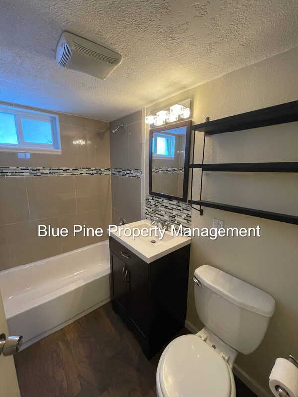 Building Photo - 232 E 16th St