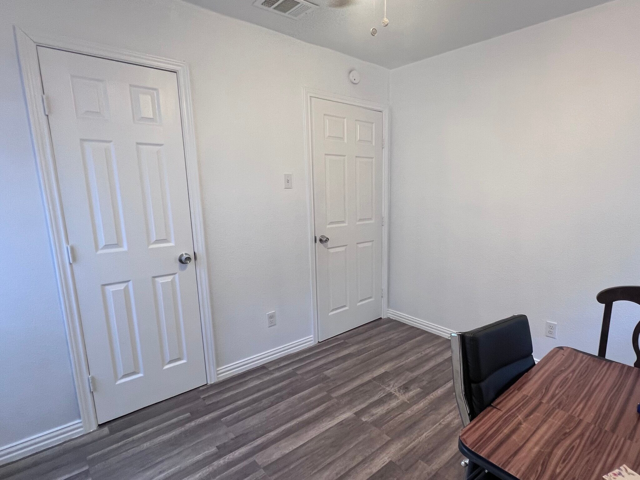 Building Photo - 421 W Grubb Dr