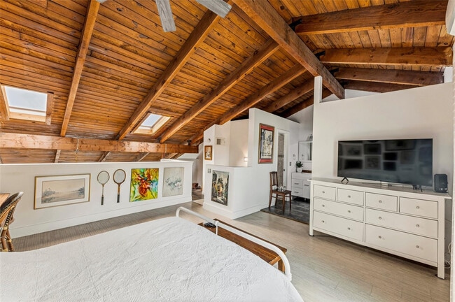 Building Photo - 2136 SW 81st Way