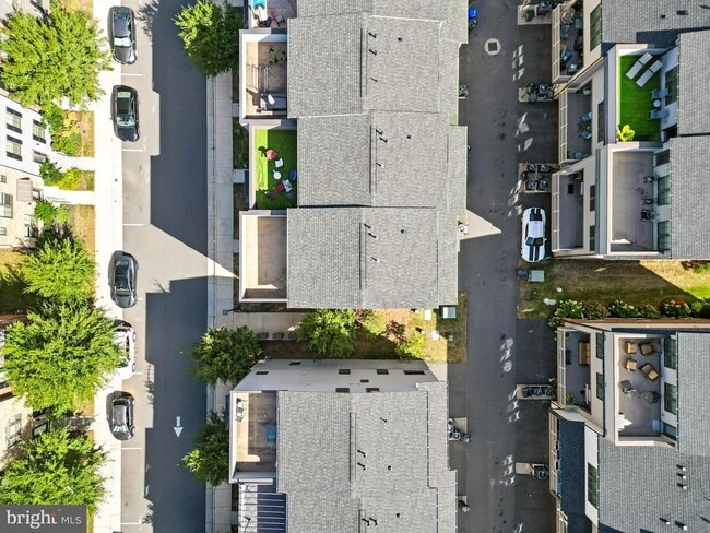 Building Photo - 22310 Seabring Terrace