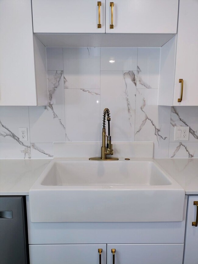 Building Photo - Laguna Farms in Nampa