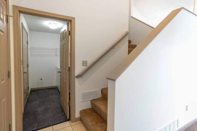 Building Photo - 3256-3258 Wind River Cir.